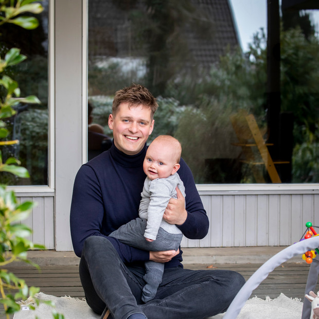 Christopher Ångstrøm og sønnen Storm
