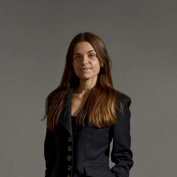 Julie Leonhardt 