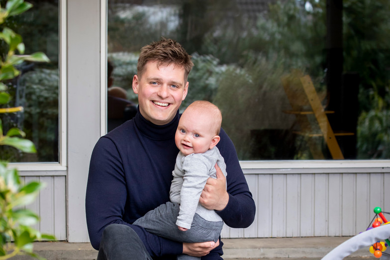 Christopher Ångstrøm og sønnen Storm